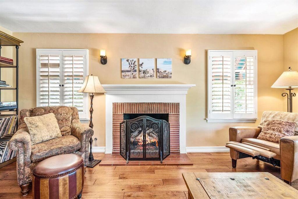main property photo 8