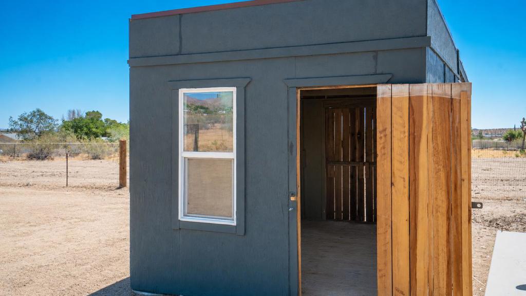 main property photo 38