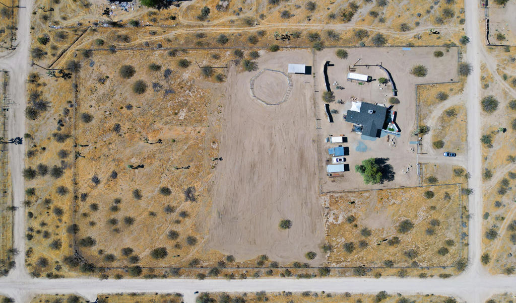 main property photo 53