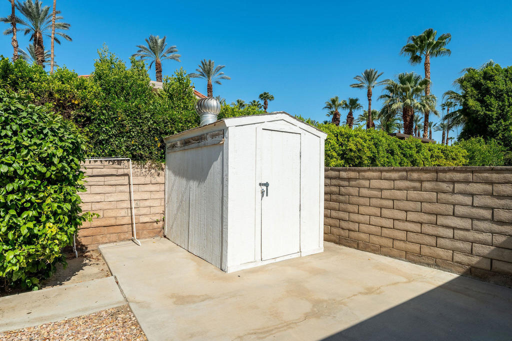 main property photo 51