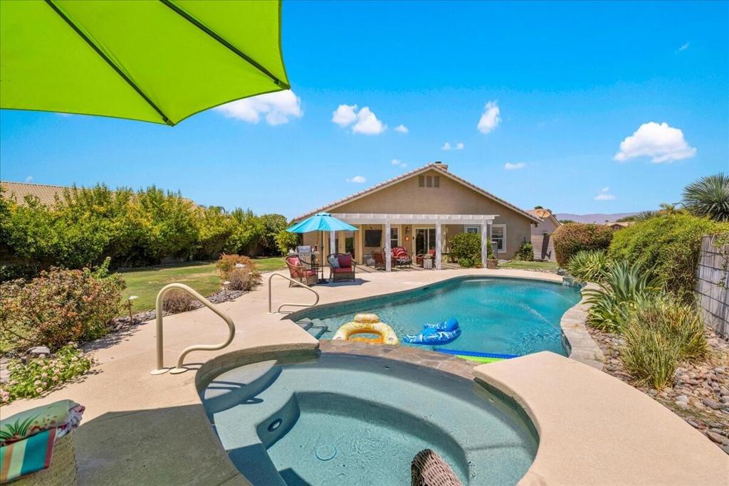 main property photo 36