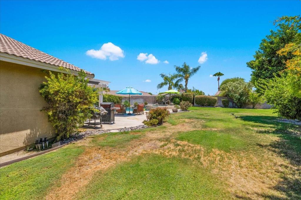 main property photo 41