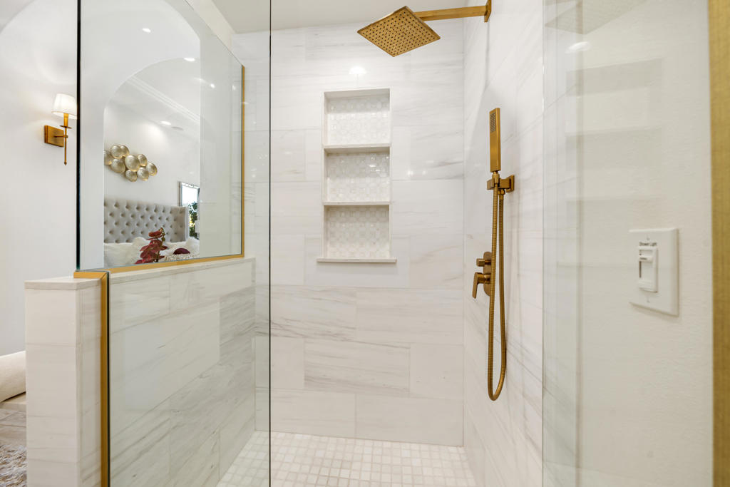 main property photo 73