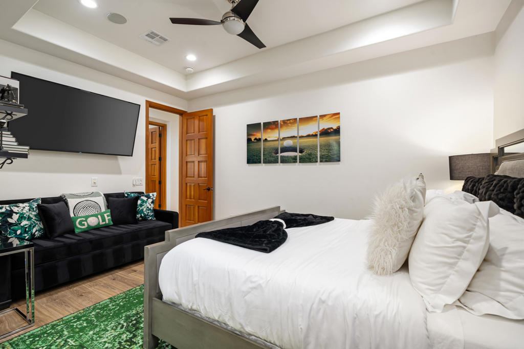 main property photo 76