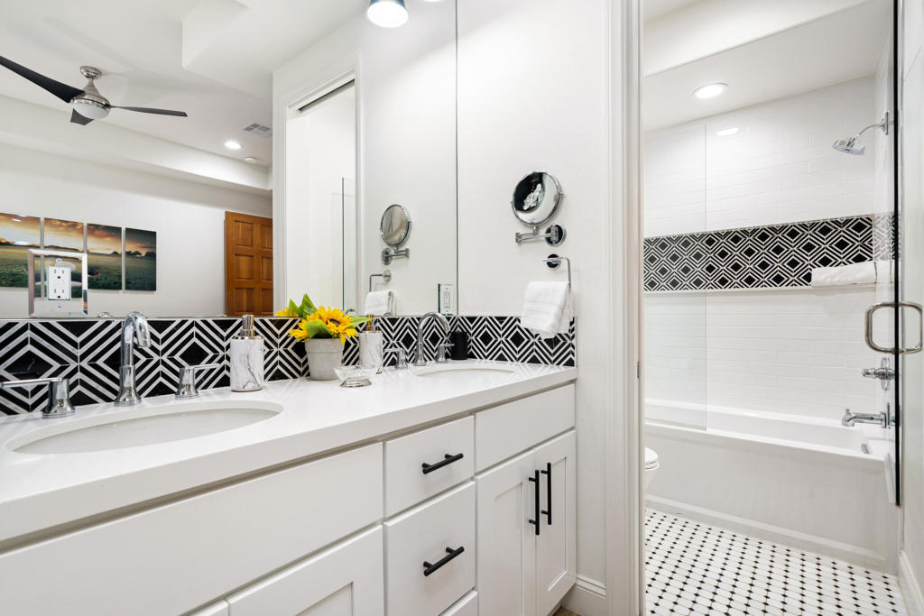 main property photo 77