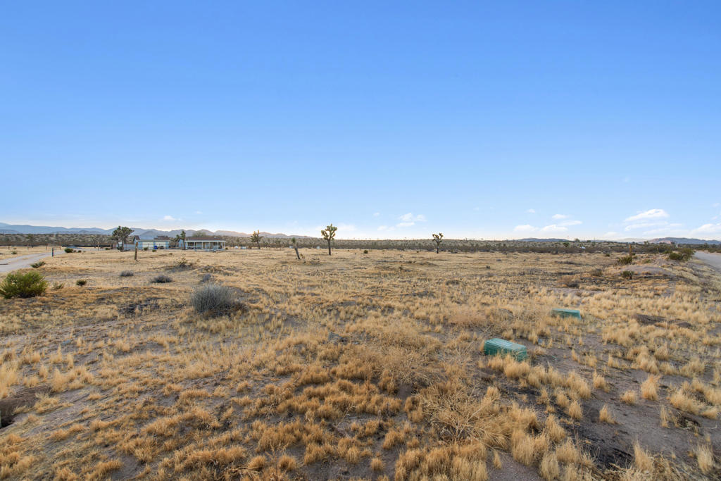 main property photo 8