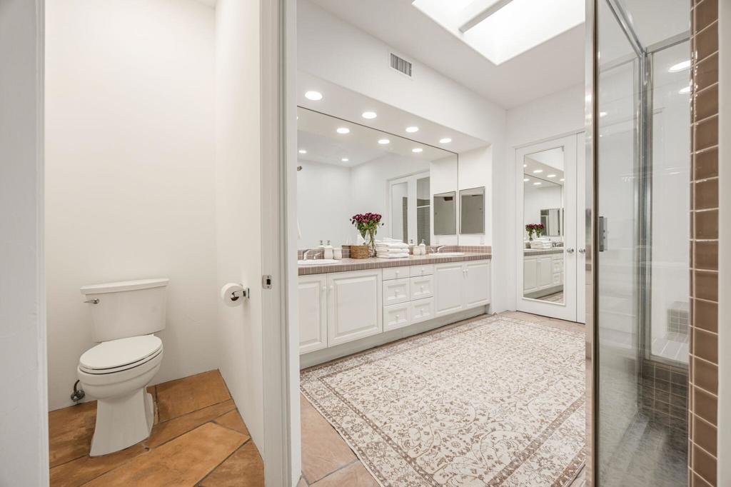 main property photo 78