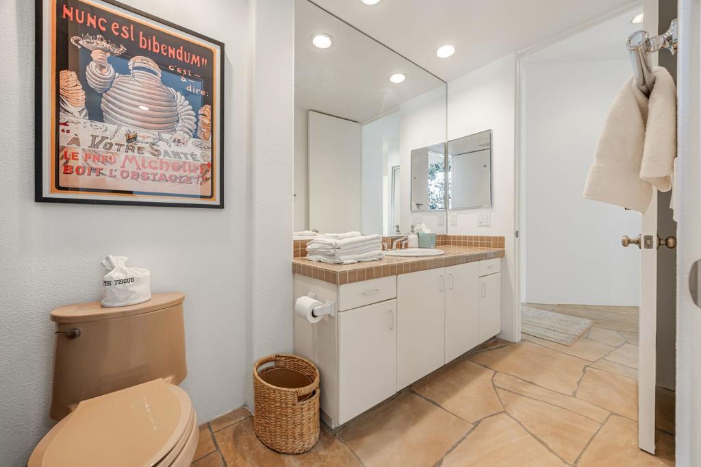 main property photo 81