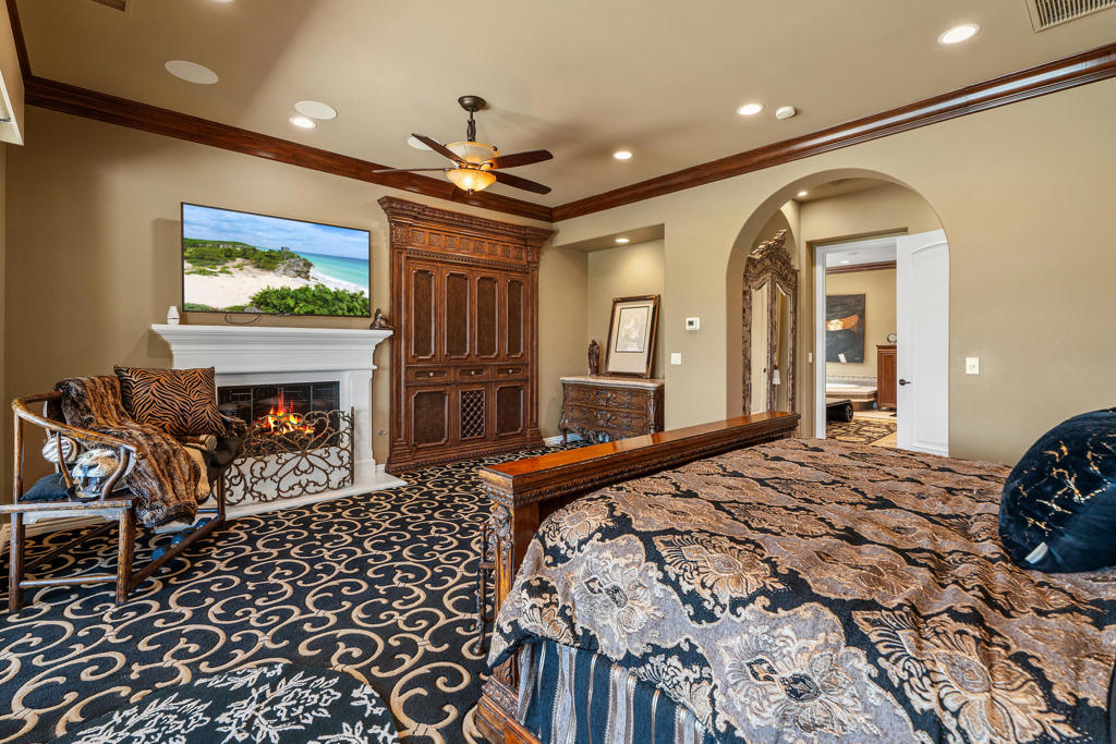 main property photo 51