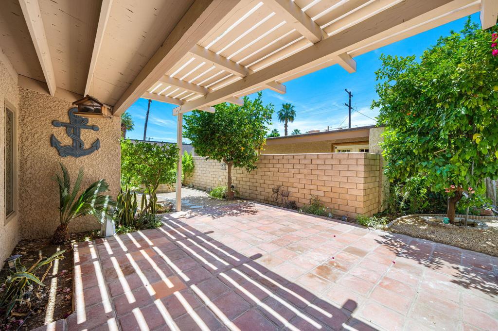 main property photo 22