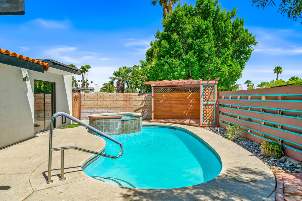 main property photo 27
