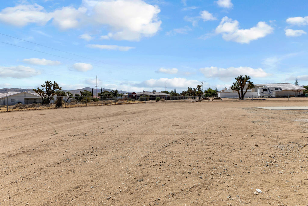main property photo 67