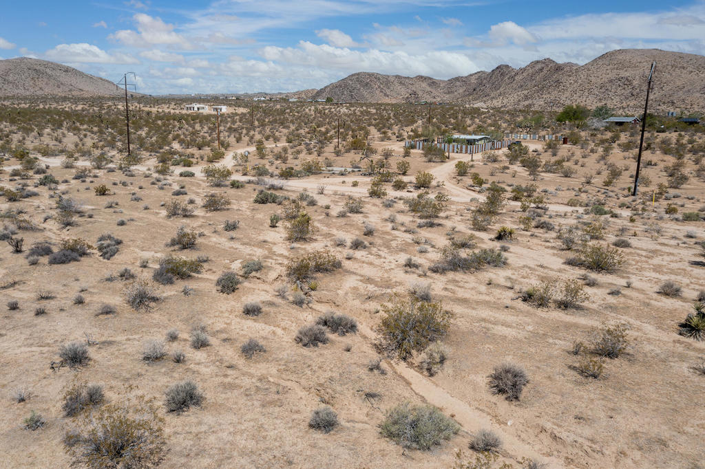 main property photo 12