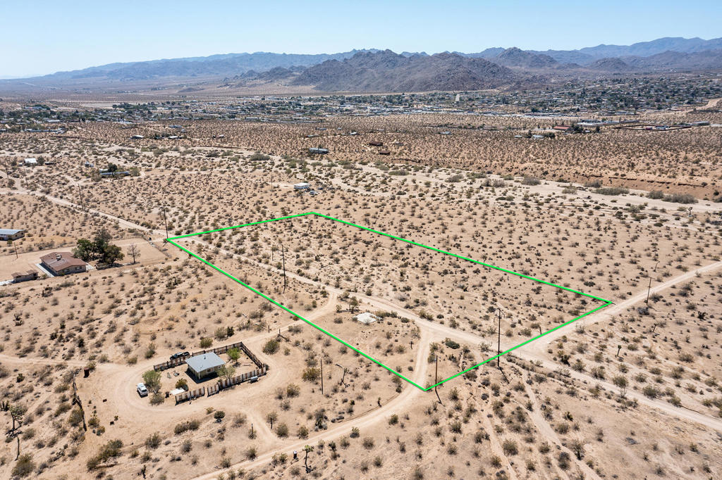 main property photo 14