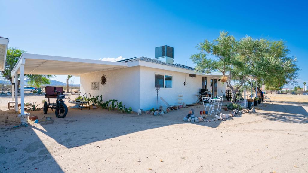 main property photo 50