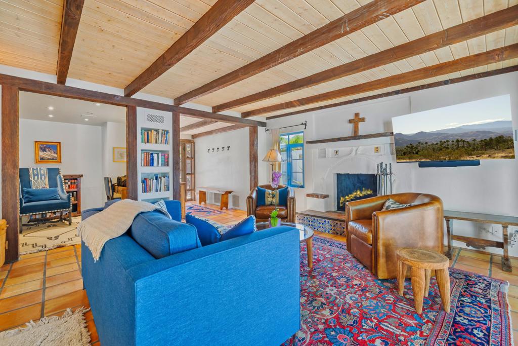 main property photo 7