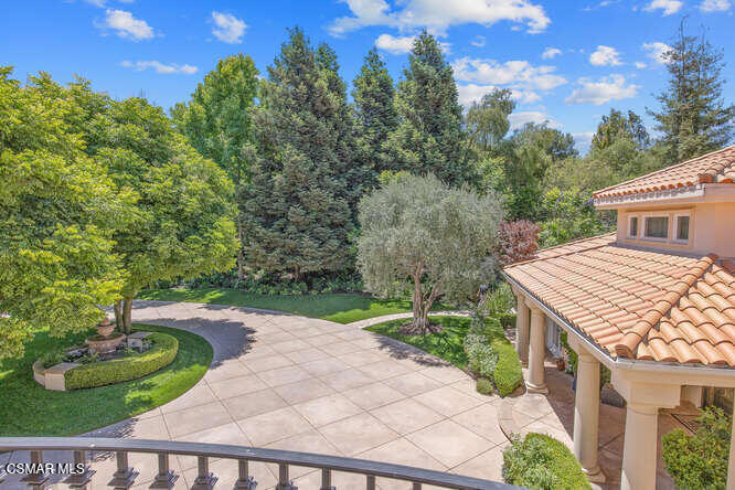 main property photo 54