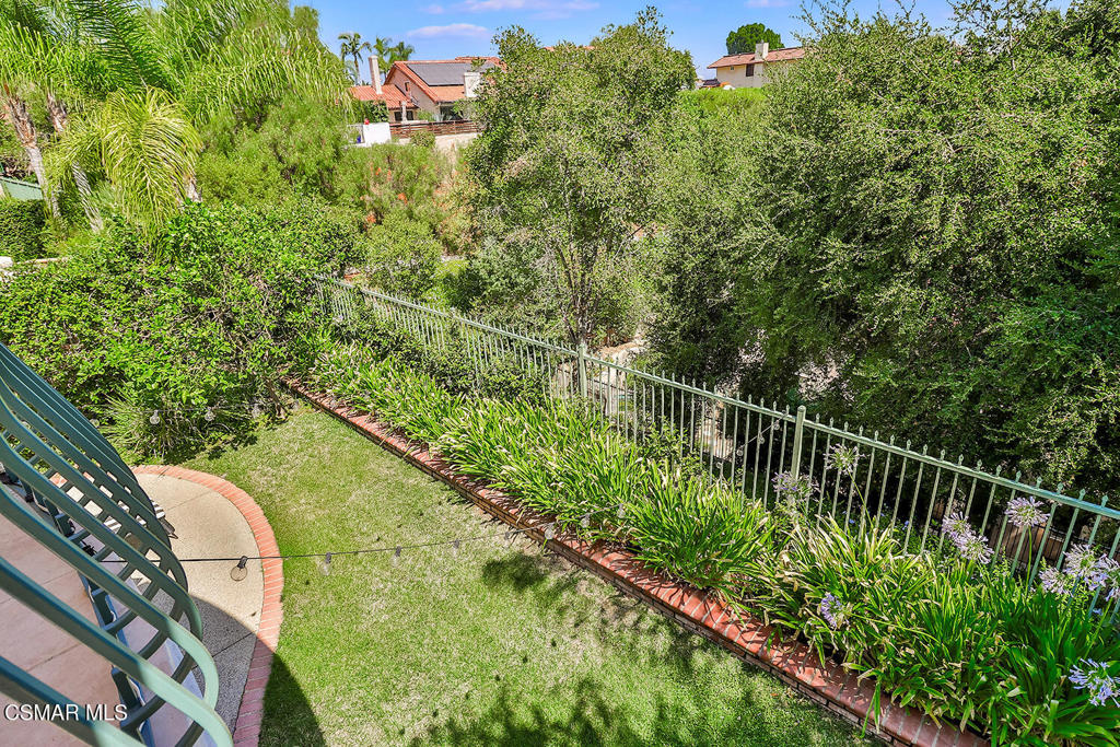 main property photo 41