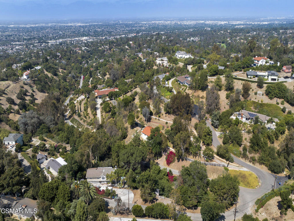 main property photo 74