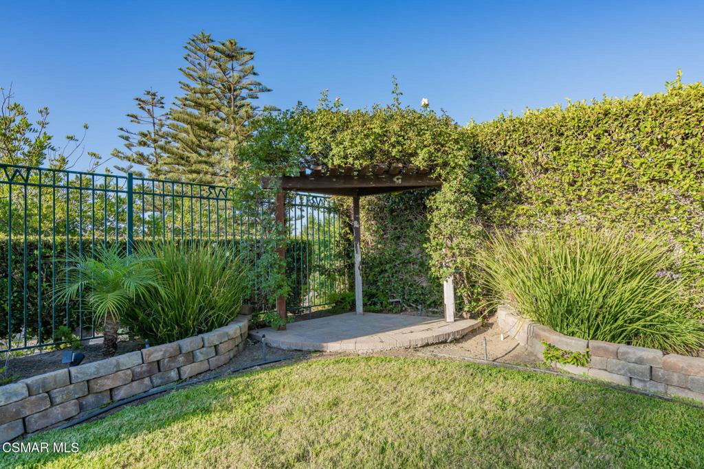 main property photo 41