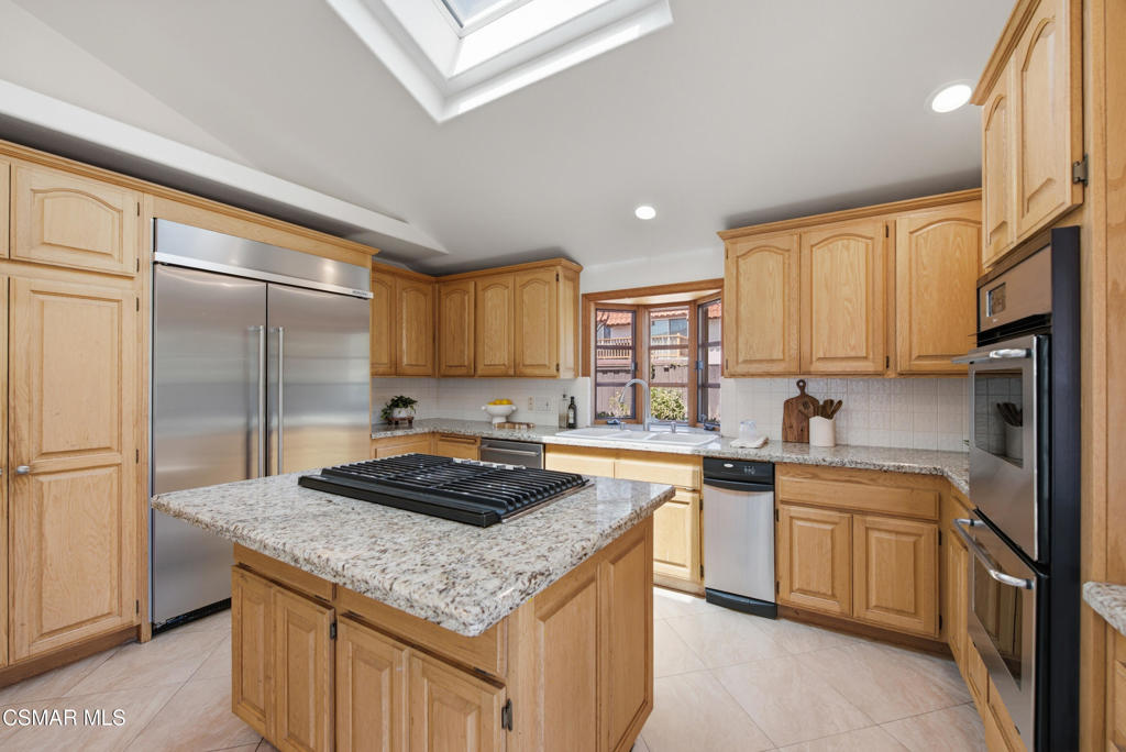 main property photo 7