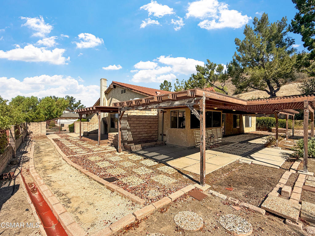 main property photo 18