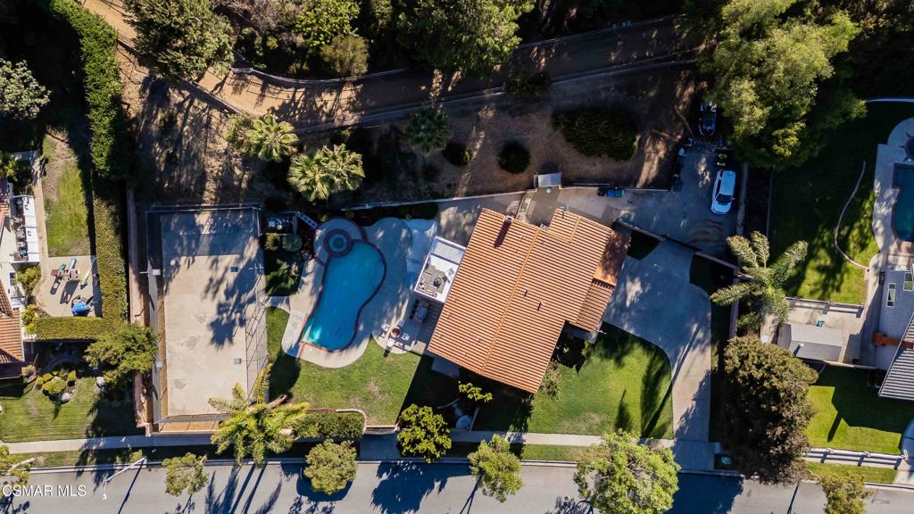 main property photo 47