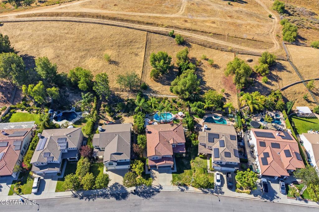 main property photo 14