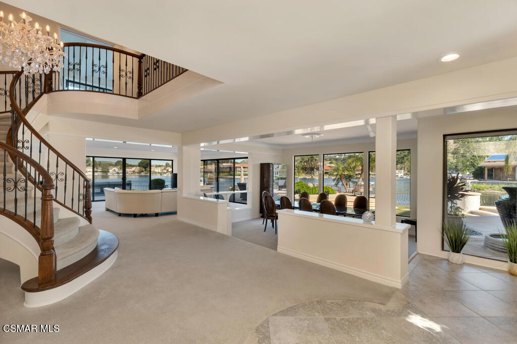 main property photo 11