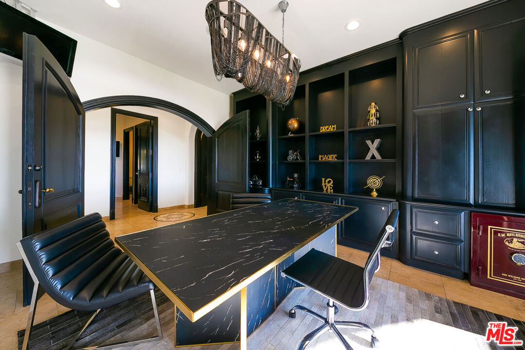 main property photo 75