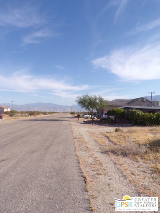 main property photo 8