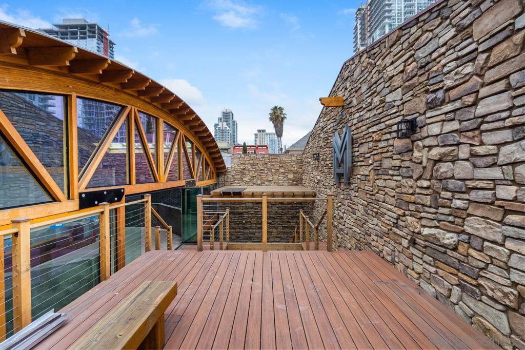 main property photo 60