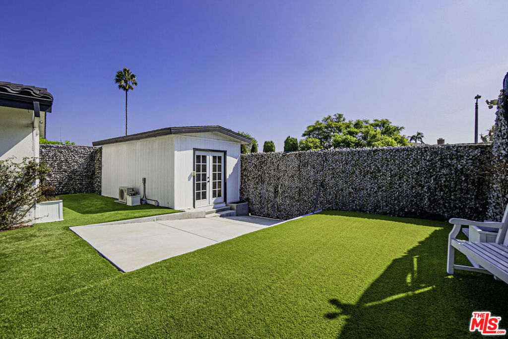 main property photo 23