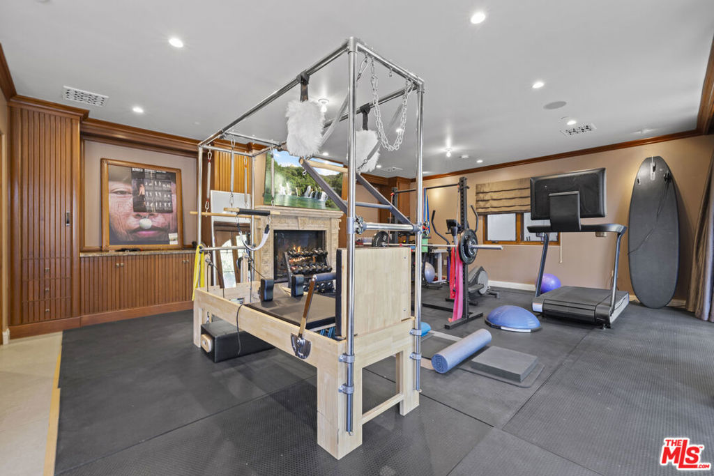 main property photo 46