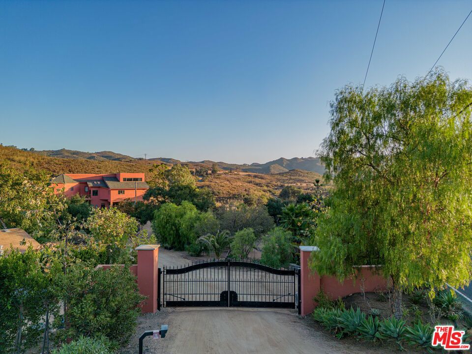 main property photo 67