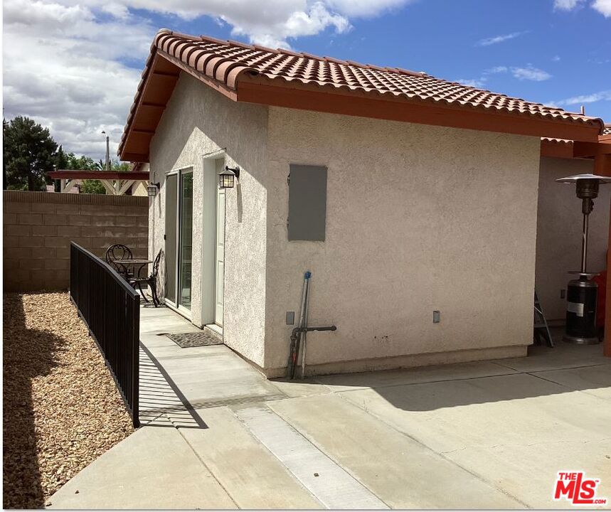 main property photo 36