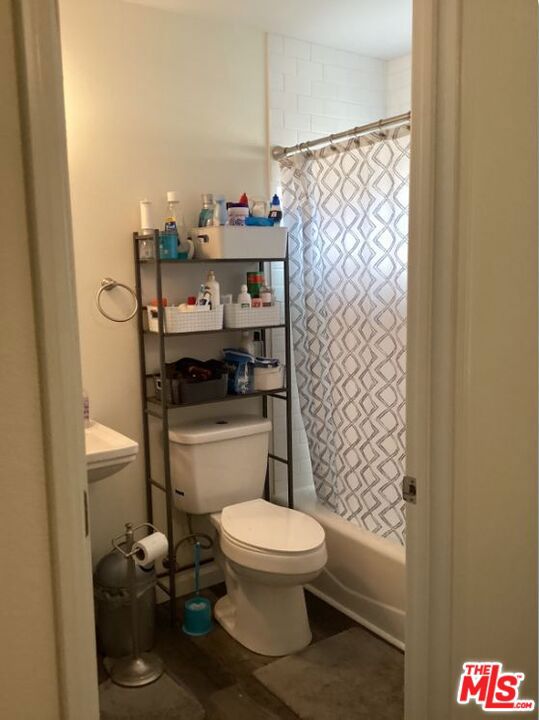 main property photo 54