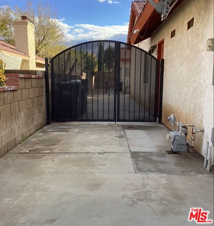 main property photo 60