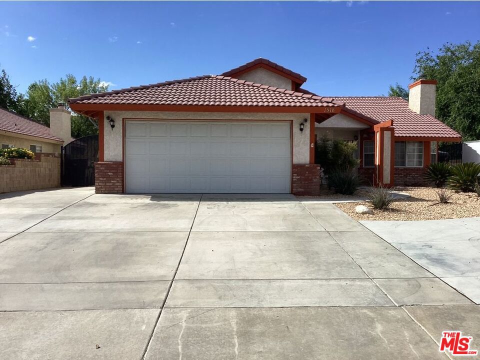 main property photo 71