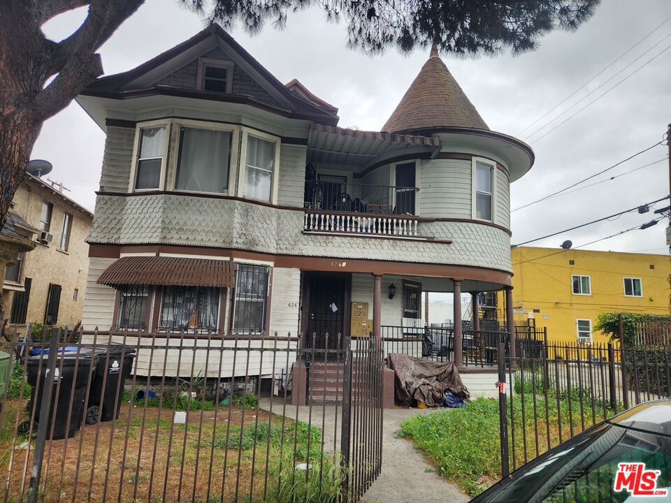 main property photo 1