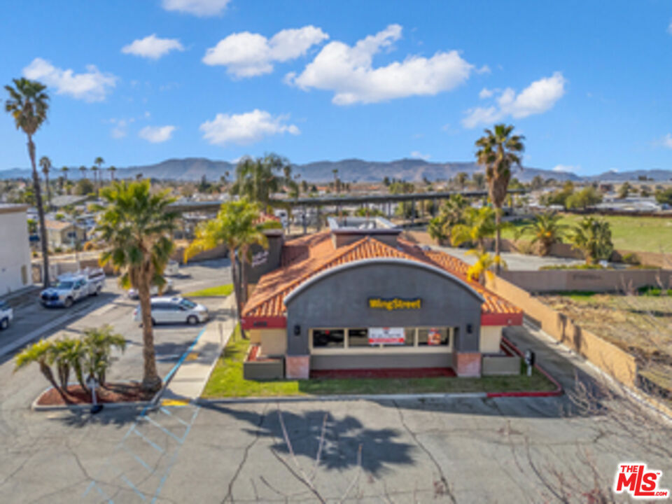 main property photo 11