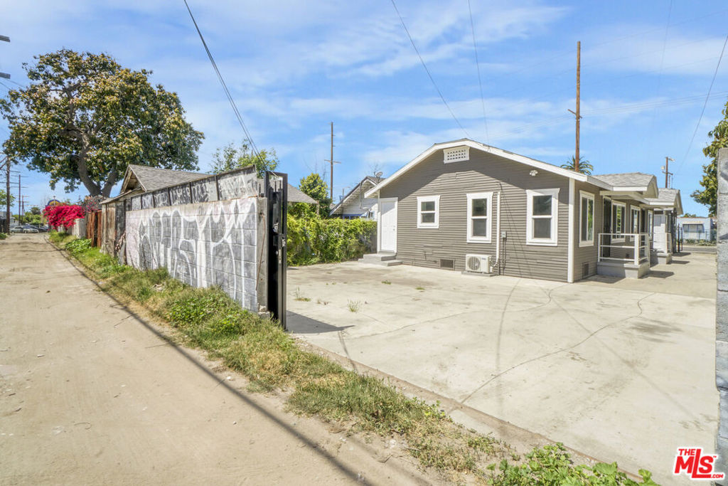 main property photo 21
