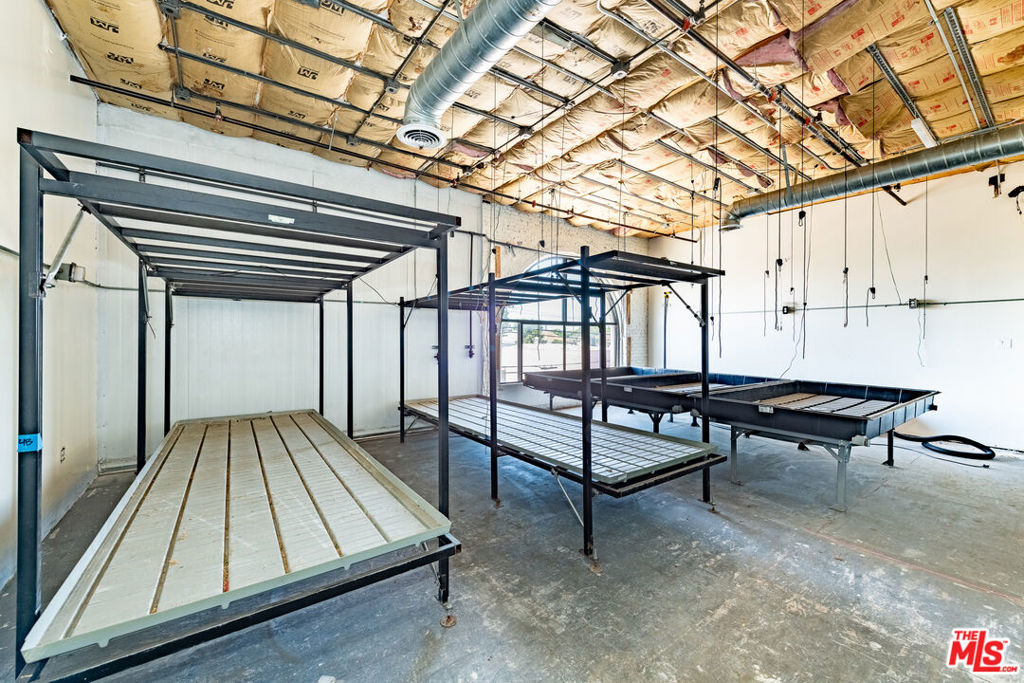 main property photo 58