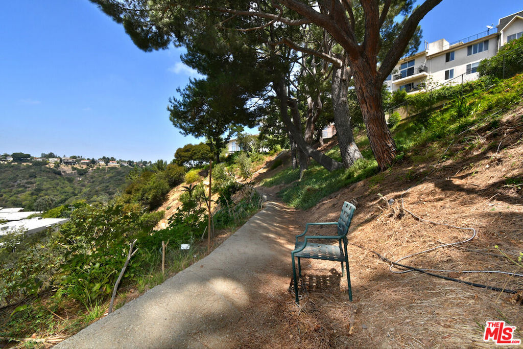 main property photo 48