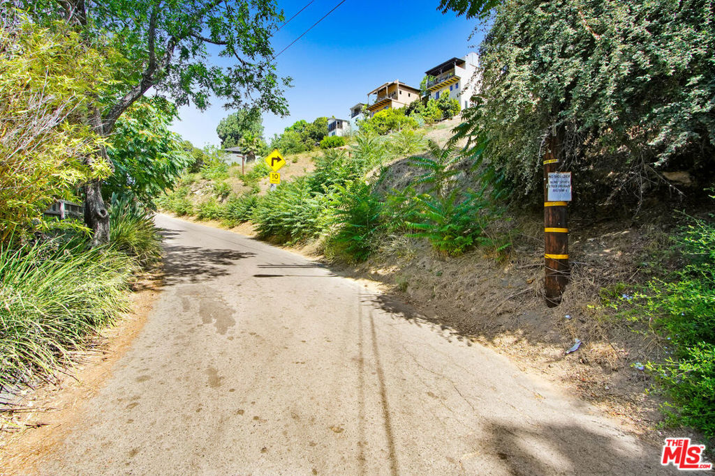 main property photo 17