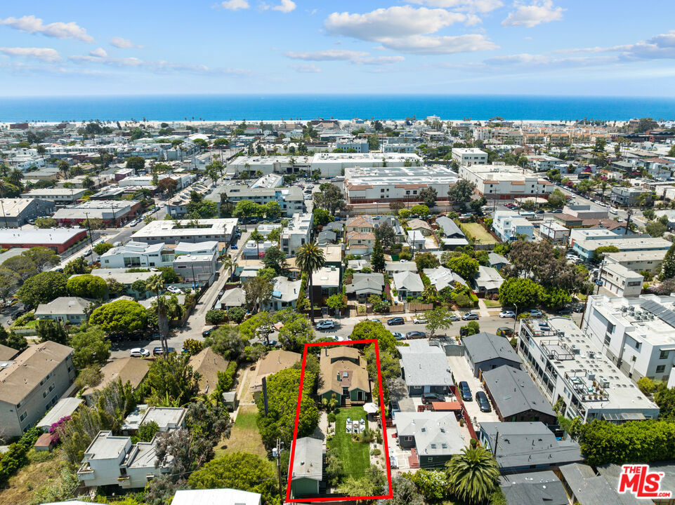 main property photo 50