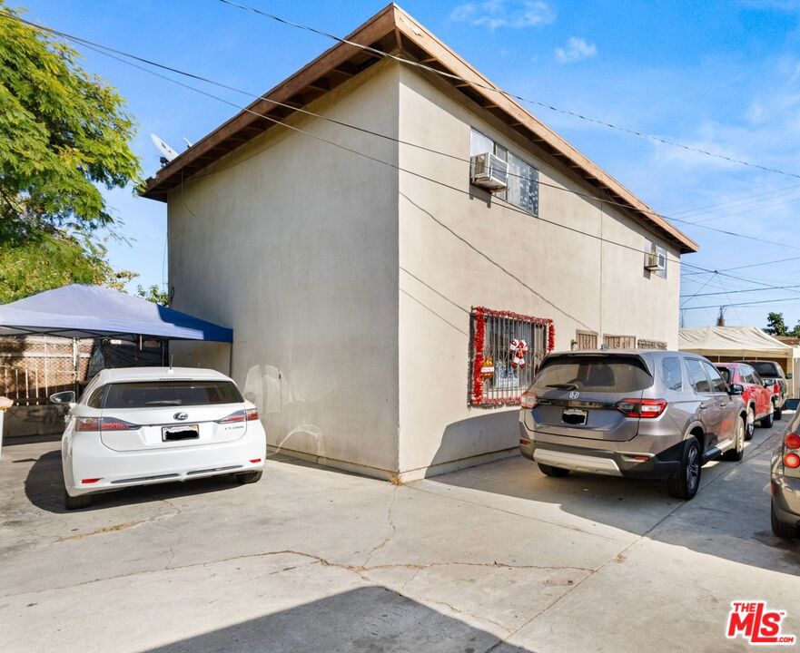 main property photo 34