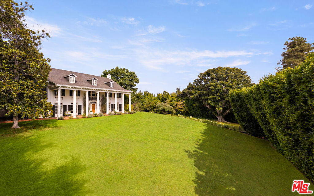 main property photo 4
