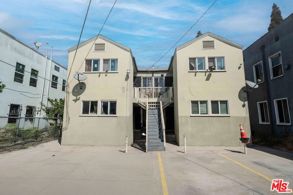 main property photo 5