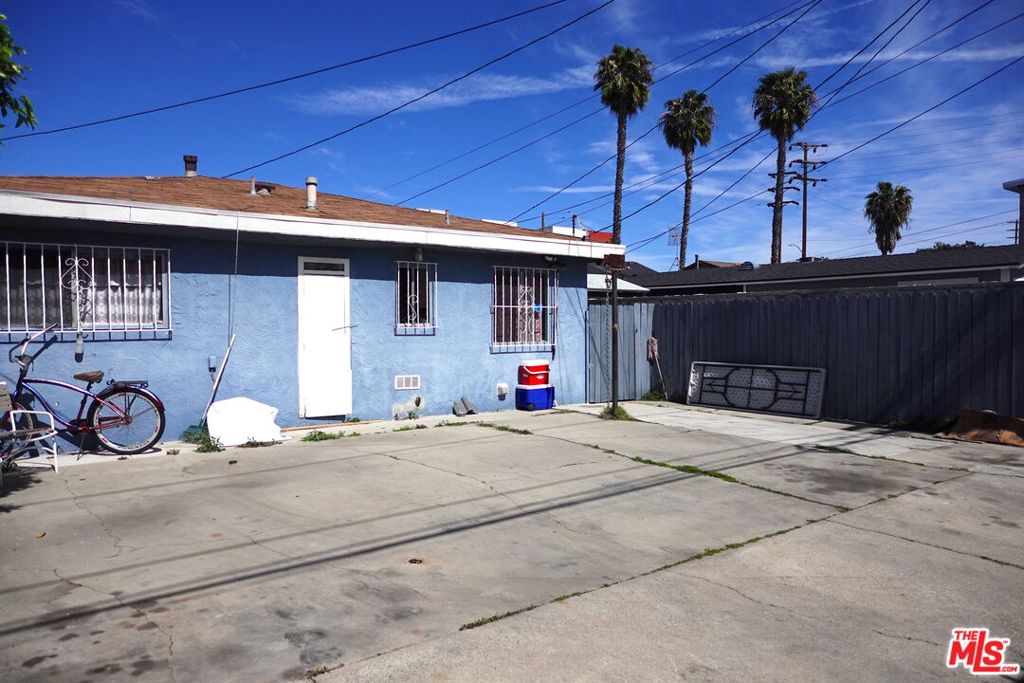 main property photo 12